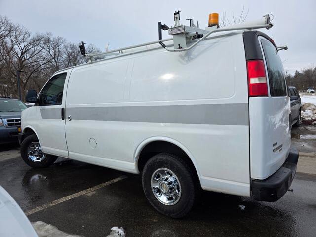 2011 Chevrolet Express 2500 in Blauvelt, NY 10913 - 18111349 6