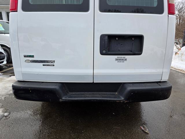 2011 Chevrolet Express 2500 in Blauvelt, NY 10913 - 18111349 44