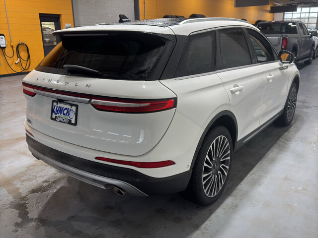 2022 Lincoln Corsair in Burlington, WI 53105 - 18111350 5