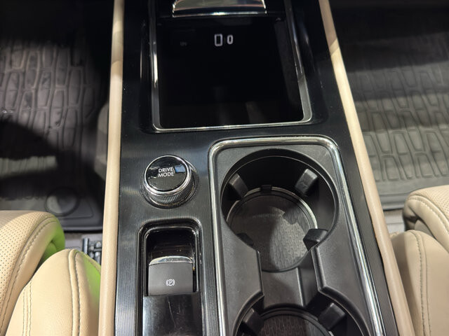 2022 Lincoln Corsair in Burlington, WI 53105 - 18111350 31