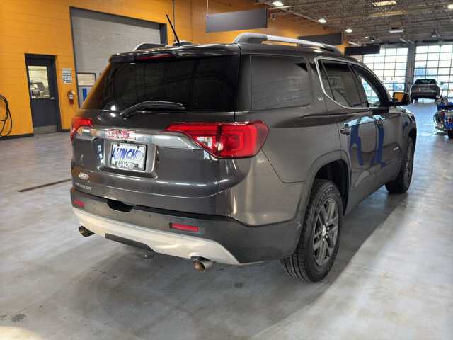 2018 GMC Acadia in Burlington, WI 53105 - 18111355 5