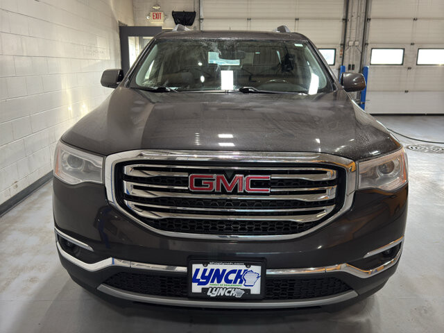 2018 GMC Acadia in Burlington, WI 53105 - 18111355 8