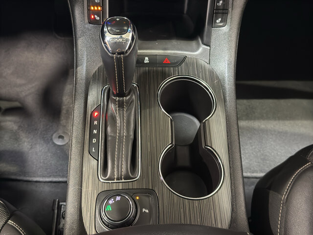 2018 GMC Acadia in Burlington, WI 53105 - 18111355 32