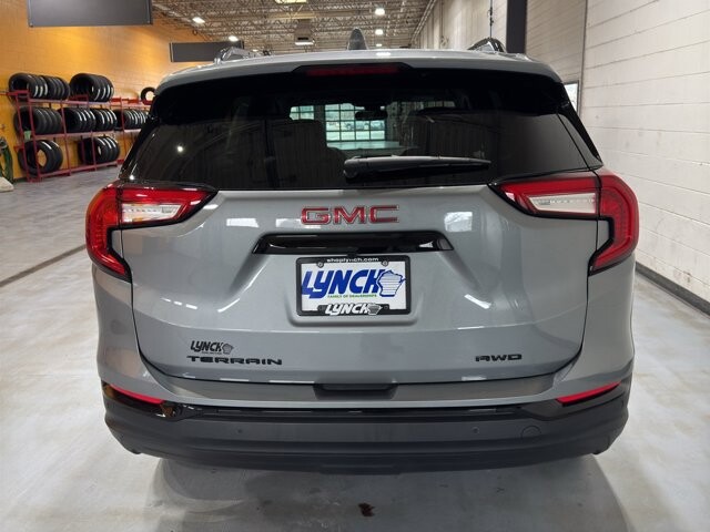 2024 GMC Terrain in Burlington, WI 53105 - 18111356 4