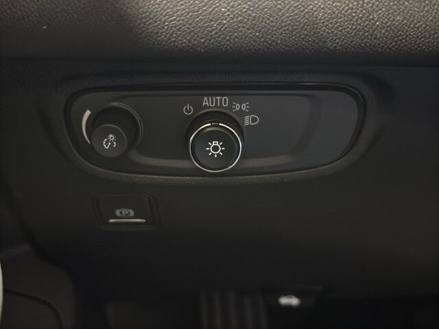 2024 GMC Terrain in Burlington, WI 53105 - 18111356 31