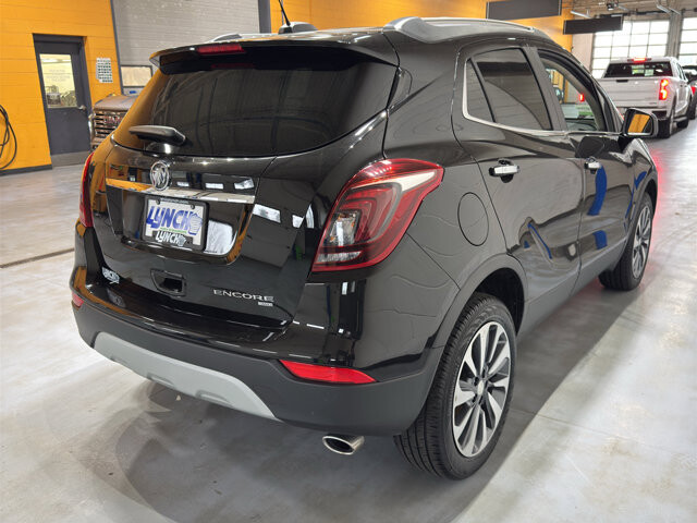 2022 Buick Encore in Burlington, WI 53105 - 18111359 5