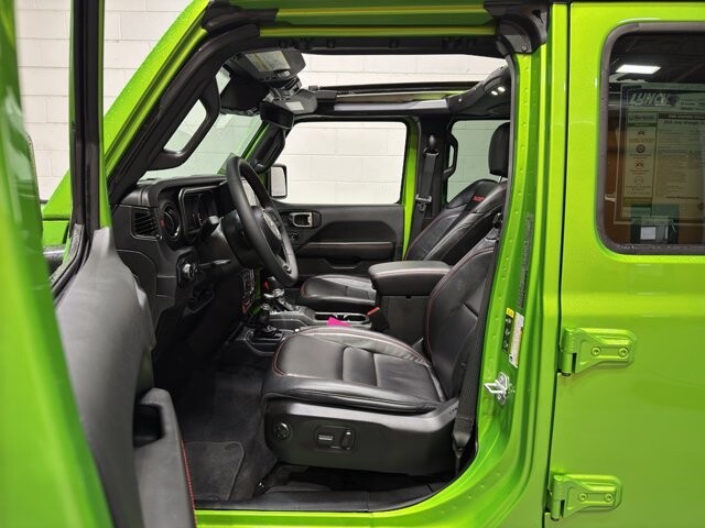 2025 Jeep Wrangler in Burlington, WI 53105 - 18111361 14