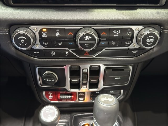 2025 Jeep Wrangler in Burlington, WI 53105 - 18111361 30