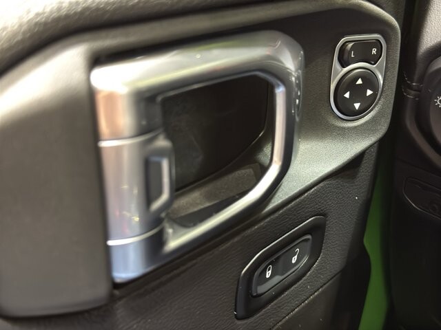 2025 Jeep Wrangler in Burlington, WI 53105 - 18111361 33