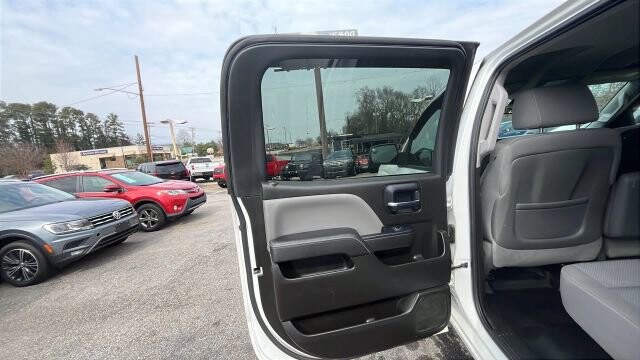 2014 Chevrolet Silverado 1500 in Greenville, SC 29607 - 18111365 25