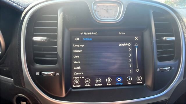 2018 Chrysler 300 in Greenville, SC 29607 - 18111366 45