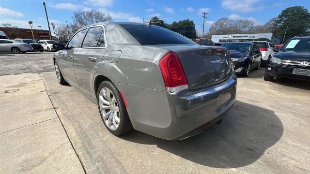 2018 Chrysler 300 in Greenville, SC 29607 - 18111366 5
