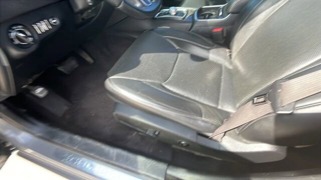 2018 Chrysler 300 in Greenville, SC 29607 - 18111366 34