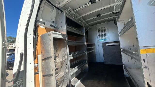 2017 Nissan NV in Greenville, SC 29607 - 18111367 31