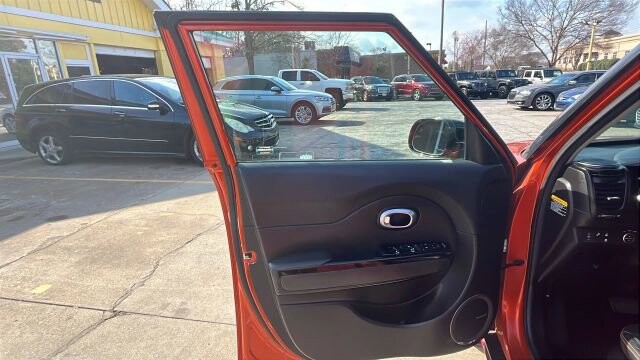 2018 Kia Soul in Greenville, SC 29607 - 18111368 38
