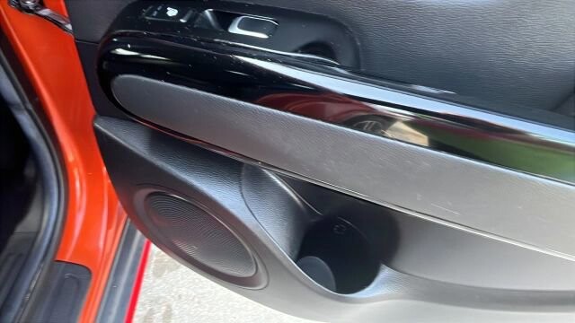 2018 Kia Soul in Greenville, SC 29607 - 18111368 26