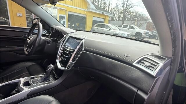 2016 Cadillac SRX in Greenville, SC 29607 - 18111370 18