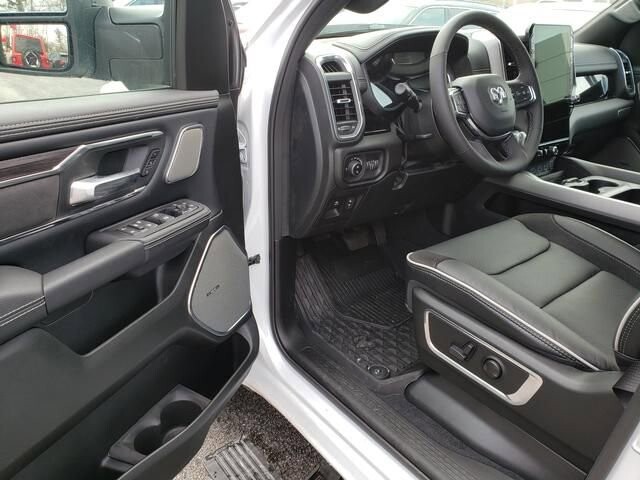 2026 RAM 1500 in Bedford, OH 44146 - 18111381 6