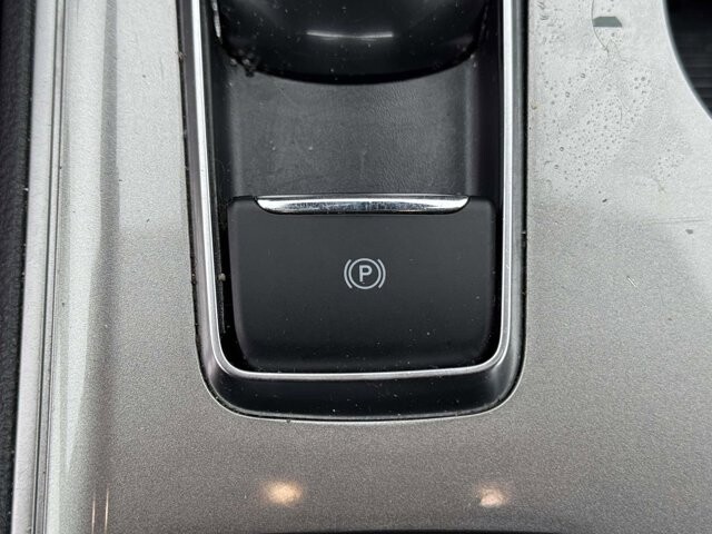 2024 Ford Edge in Winchester, VA 22602 - 18111387 23