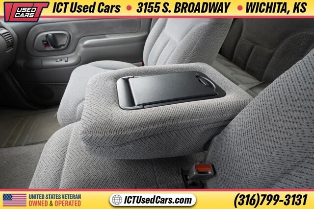 1998 Chevrolet Silverado 1500 in Wichita, KS 67216 - 18111390 15