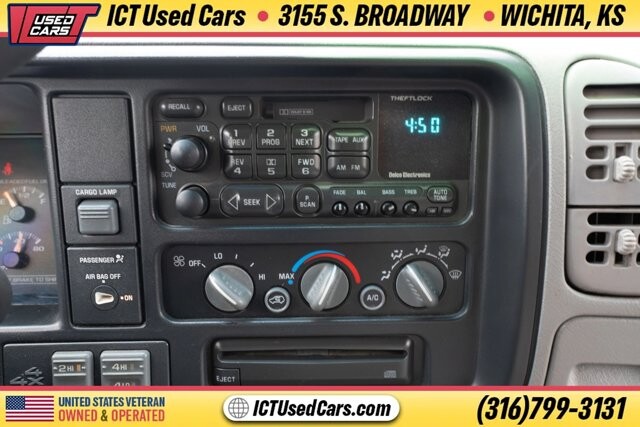 1998 Chevrolet Silverado 1500 in Wichita, KS 67216 - 18111390 13
