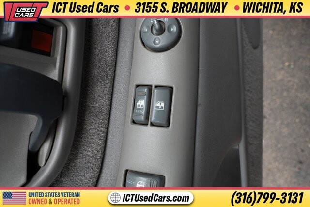 1998 Chevrolet Silverado 1500 in Wichita, KS 67216 - 18111390 11