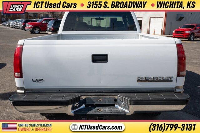 1998 Chevrolet Silverado 1500 in Wichita, KS 67216 - 18111390 3