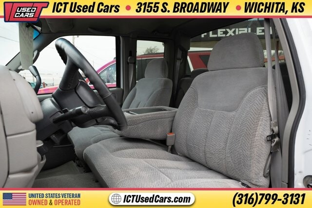 1998 Chevrolet Silverado 1500 in Wichita, KS 67216 - 18111390 8