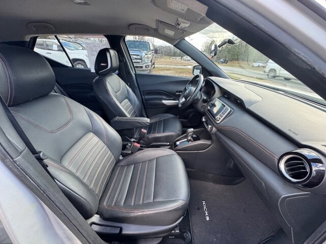 2019 Nissan Kicks in Flowery Branch, GA 30542 - 18111394 11