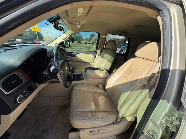 2007 Chevrolet Tahoe in Flowery Branch, GA 30542 - 18111395 10