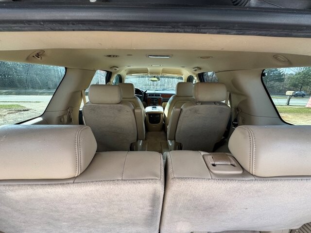 2007 Chevrolet Tahoe in Flowery Branch, GA 30542 - 18111395 12