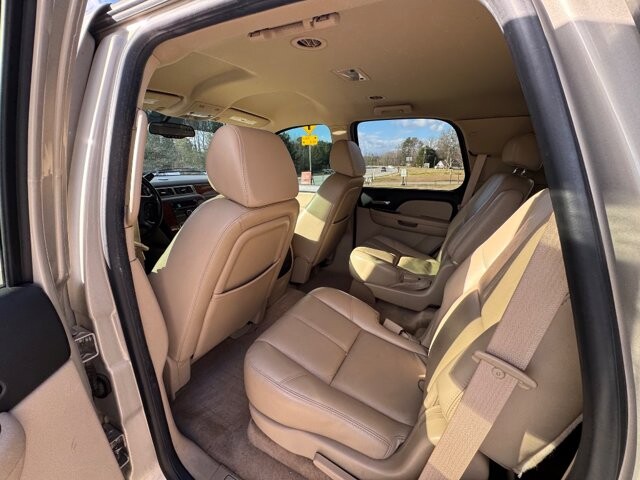 2007 Chevrolet Tahoe in Flowery Branch, GA 30542 - 18111395 8