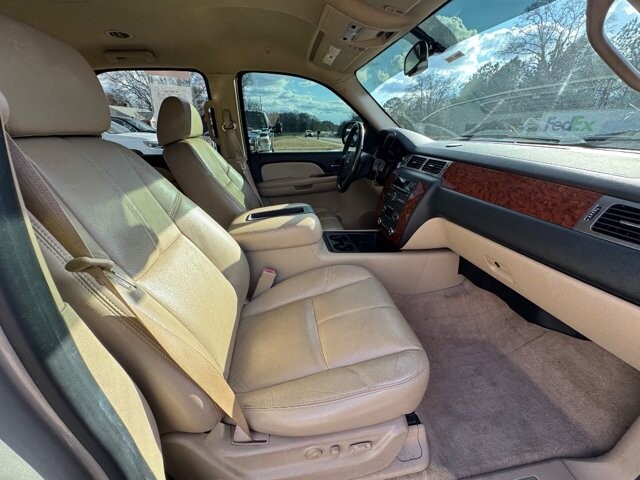 2007 Chevrolet Tahoe in Flowery Branch, GA 30542 - 18111395 7