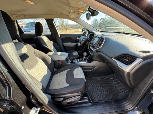 2014 Jeep Cherokee in Flowery Branch, GA 30542 - 18111396 13