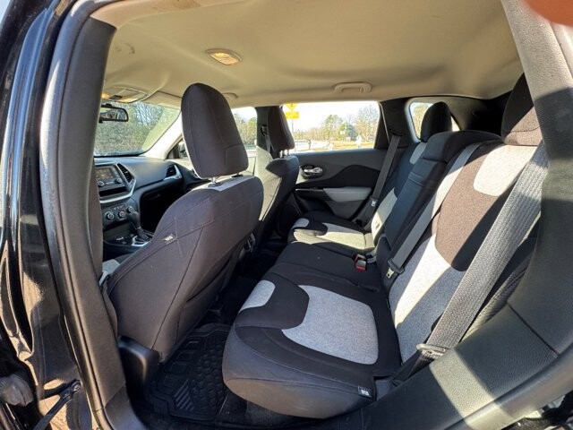 2014 Jeep Cherokee in Flowery Branch, GA 30542 - 18111396 14