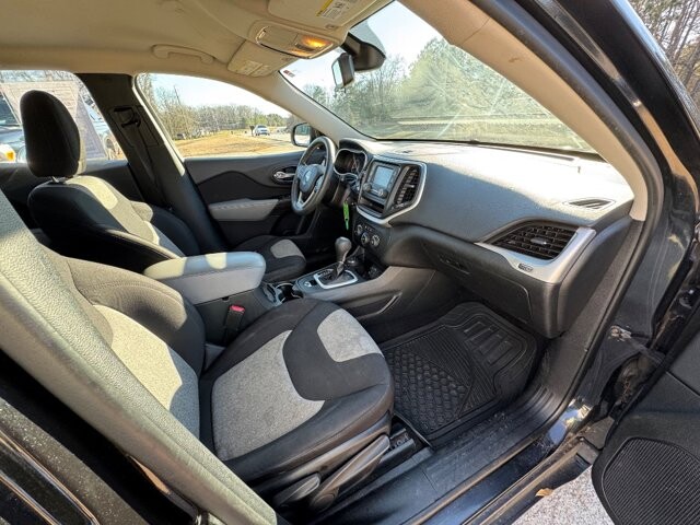 2014 Jeep Cherokee in Flowery Branch, GA 30542 - 18111396 7