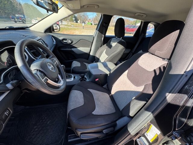 2014 Jeep Cherokee in Flowery Branch, GA 30542 - 18111396 10