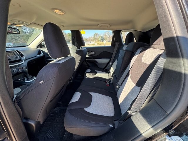 2014 Jeep Cherokee in Flowery Branch, GA 30542 - 18111396 11