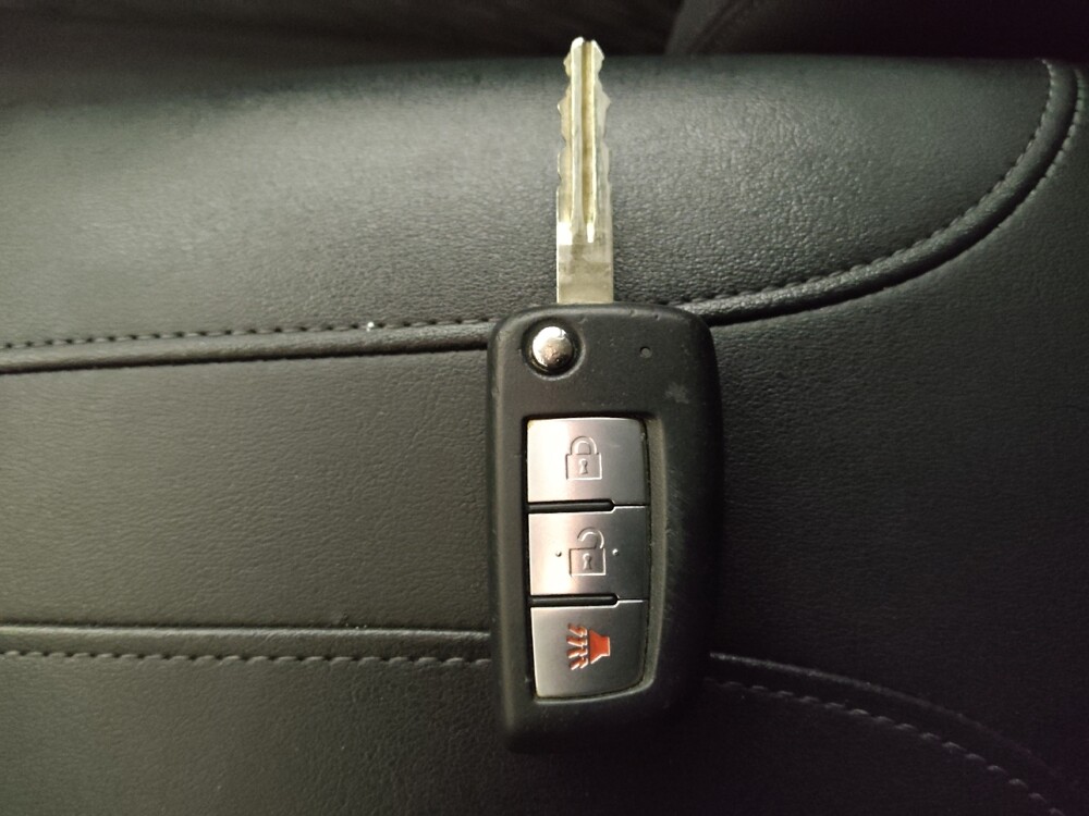 2019 Nissan Rogue in Birmingham, AL 35215 - 18111424 32