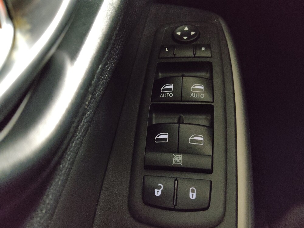 2019 Jeep Cherokee in Columbus, GA 31909 - 18111425 27