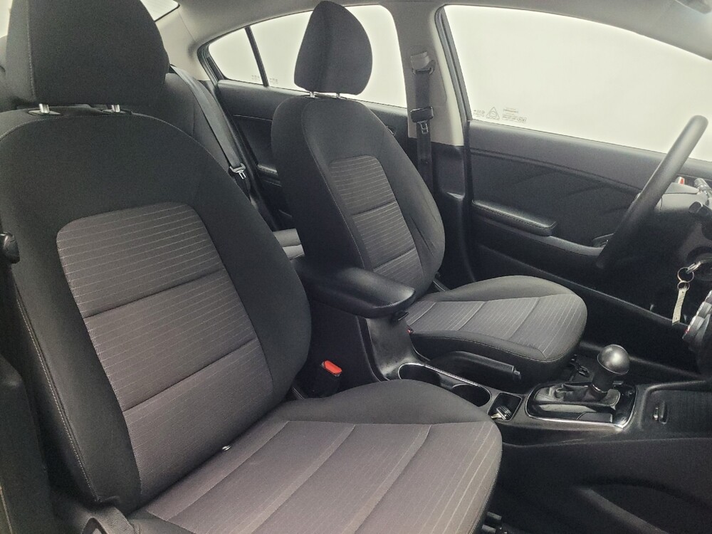 2017 Kia Forte in Macon, GA 31210 - 18111426 21