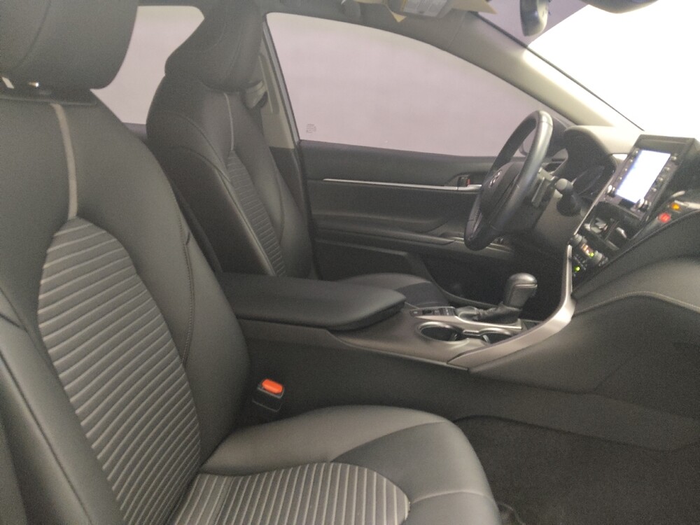 2022 Toyota Camry in Macon, GA 31210 - 18111430 21