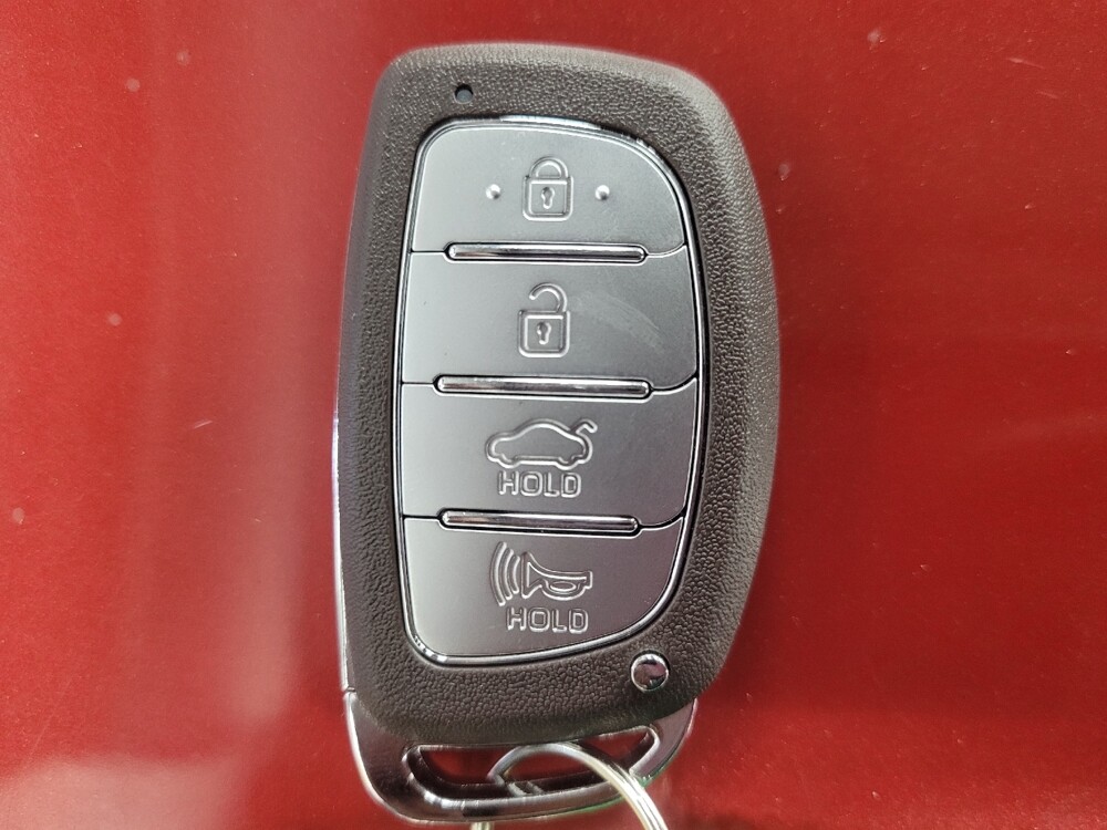 2019 Hyundai Sonata in Macon, GA 31210 - 18111440 32