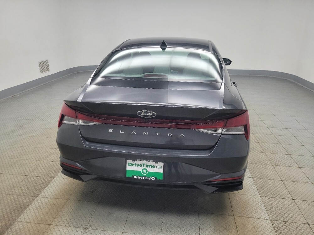2023 Hyundai Elantra in Highland, IN 46322 - 18111450 7