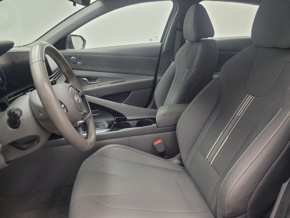 2023 Hyundai Elantra in Highland, IN 46322 - 18111450 17