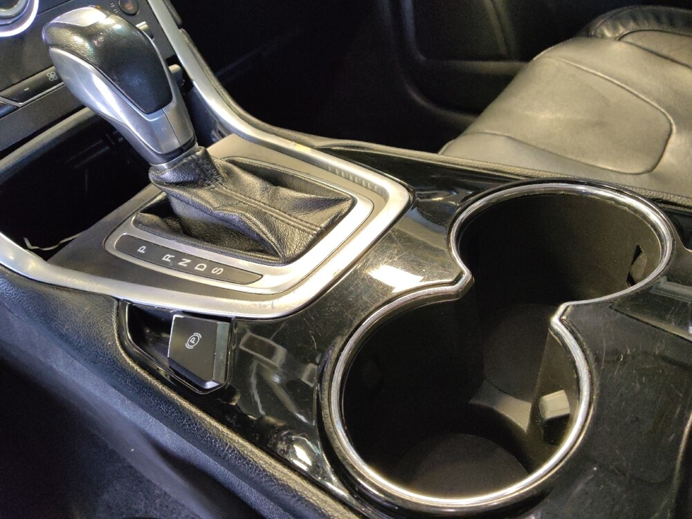 2017 Ford Edge in Glendale, AZ 85301 - 18111451 26