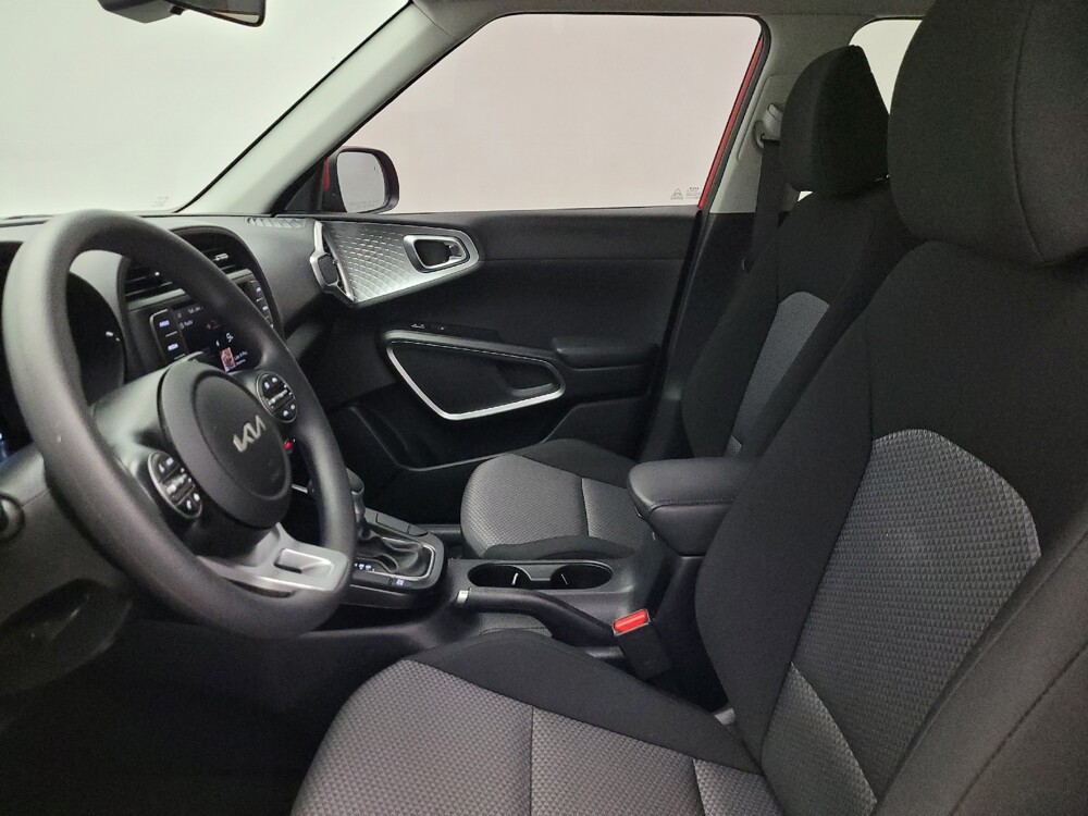 2023 Kia Soul in Glendale, AZ 85301 - 18111456 17