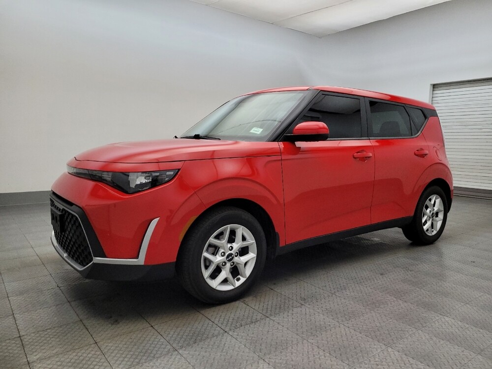 2023 Kia Soul in Glendale, AZ 85301 - 18111456 2