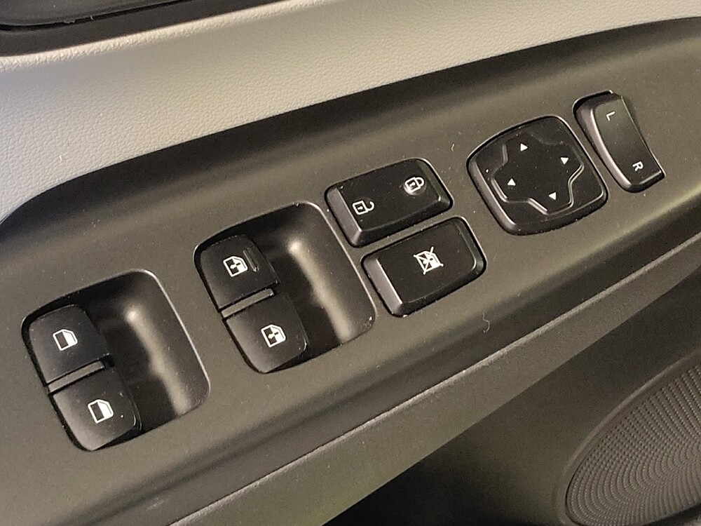 2023 Hyundai Kona in Clearwater, FL 33764 - 18111469 27