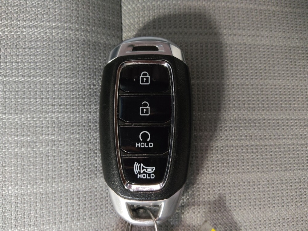 2023 Hyundai Kona in Clearwater, FL 33764 - 18111469 32